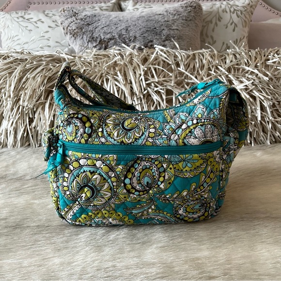 VERA BRADLEY Peacock 2007 On The Go Crossbody Green Blue Paisley Commuter USA - Picture 5 of 15